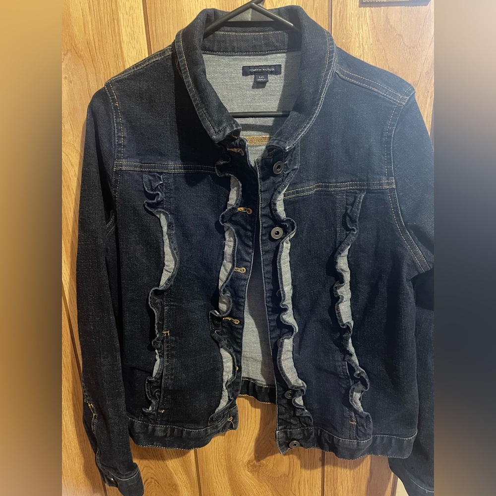 Vintage Tommy Hilfiger black denim jacket (size:L)